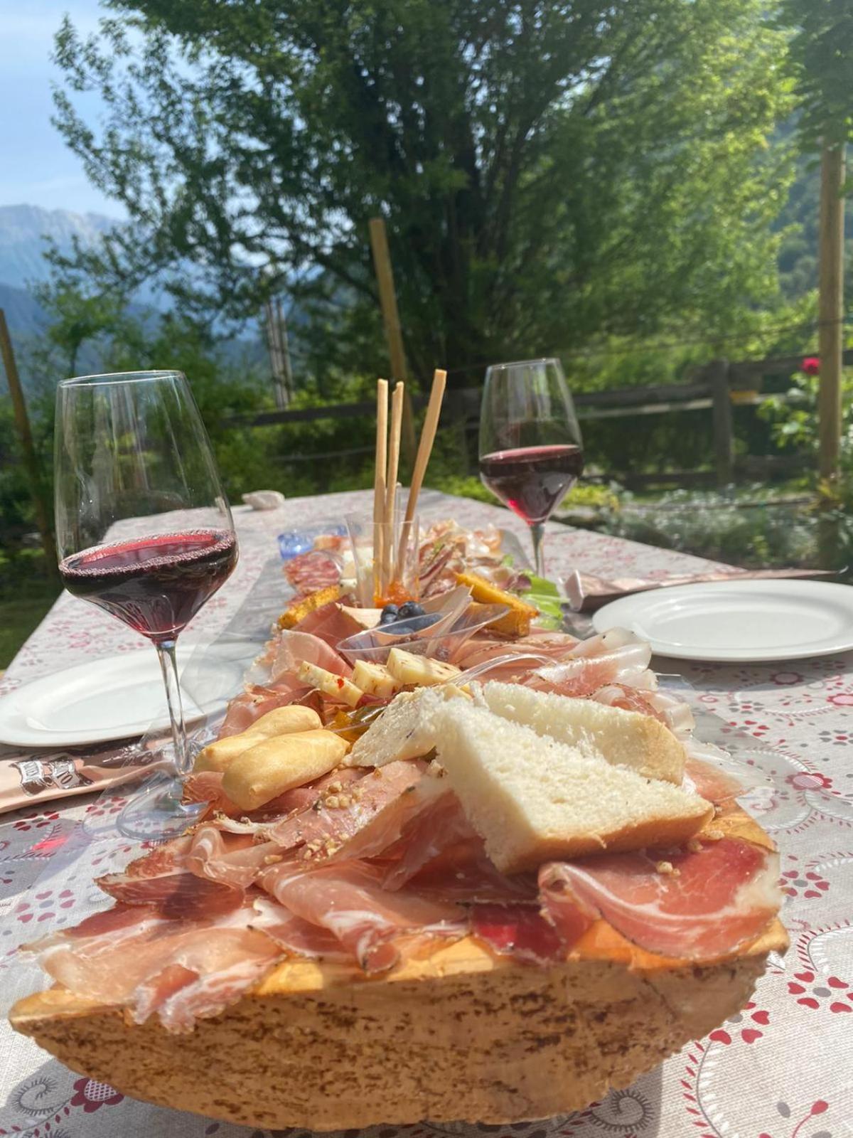 Agriturismo Pian Dei Tass Barcis Exteriör bild