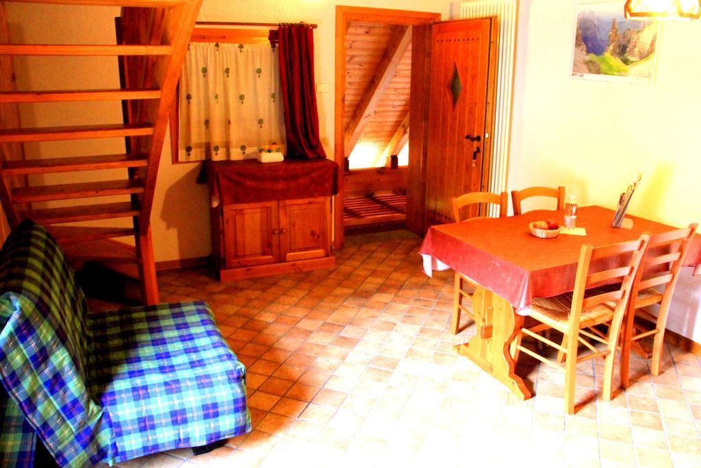 Agriturismo Pian Dei Tass Barcis Rum bild